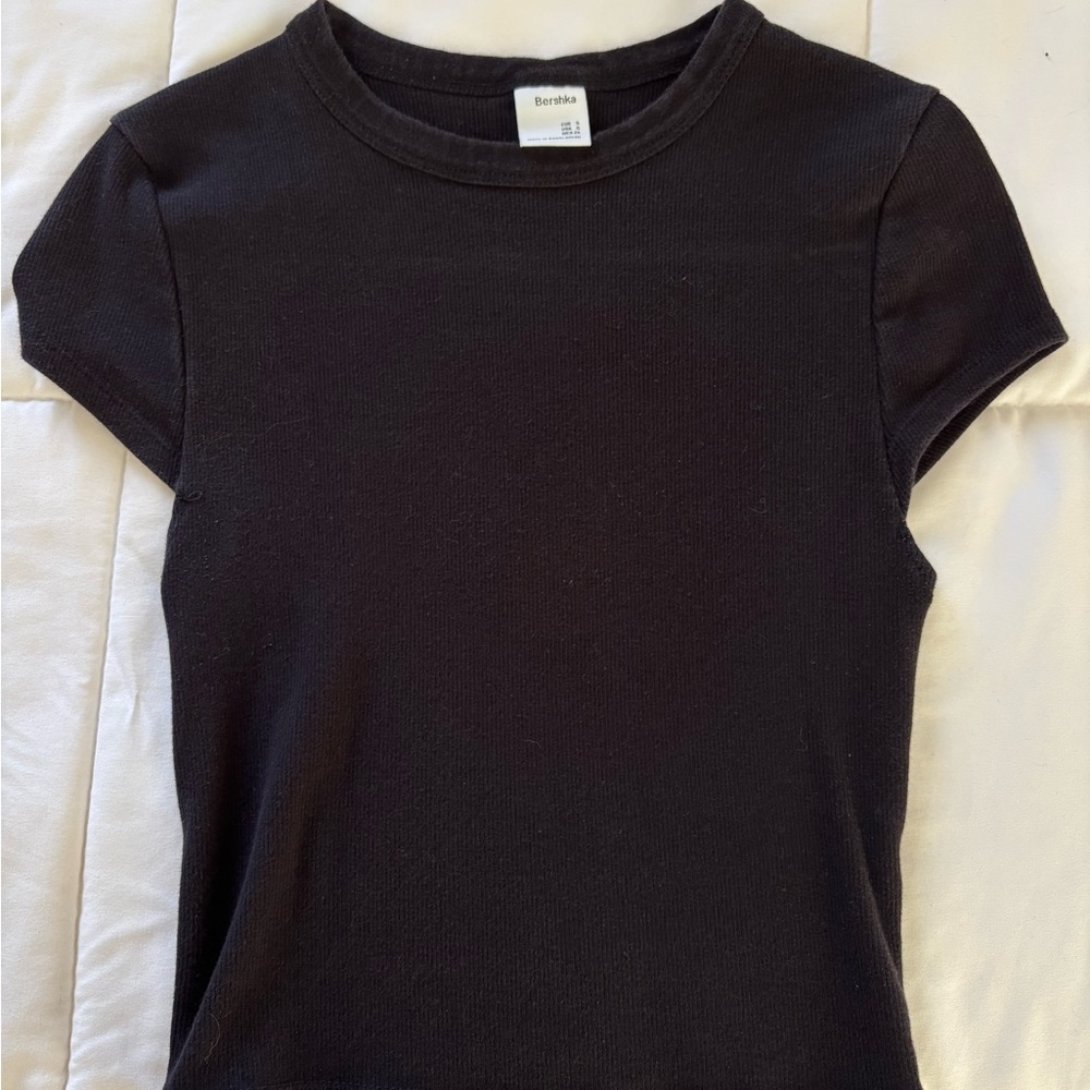 BERSHKA Black Crew Neck Baby Tee
